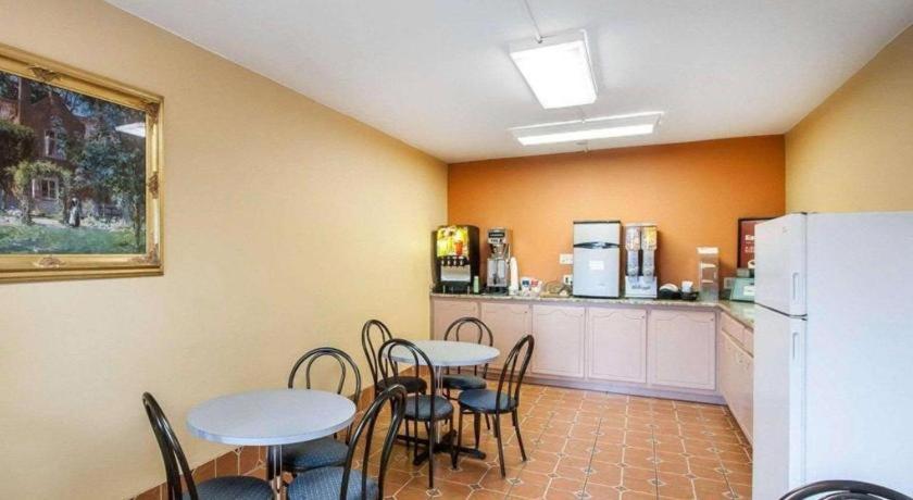 Econo Lodge Inn & Suites I-20, Exit 73 Tuscaloosa Kültér fotó