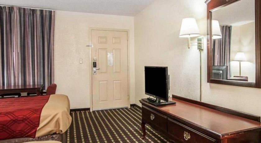 Econo Lodge Inn & Suites I-20, Exit 73 Tuscaloosa Kültér fotó