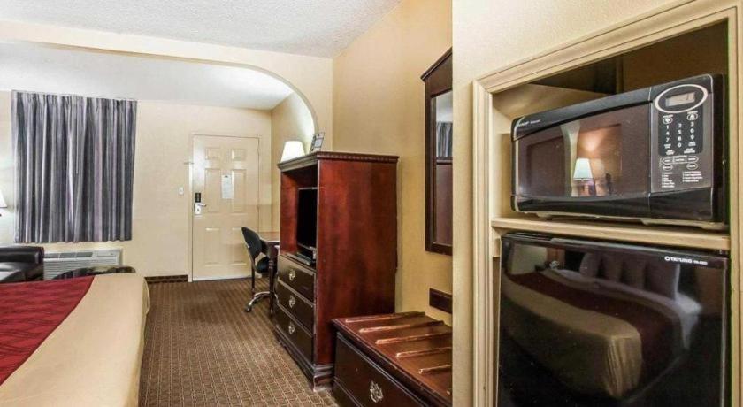 Econo Lodge Inn & Suites I-20, Exit 73 Tuscaloosa Kültér fotó